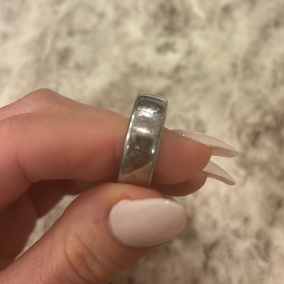 Oura Gen 3 size 7 in shiny silver - Picture 2 of 2